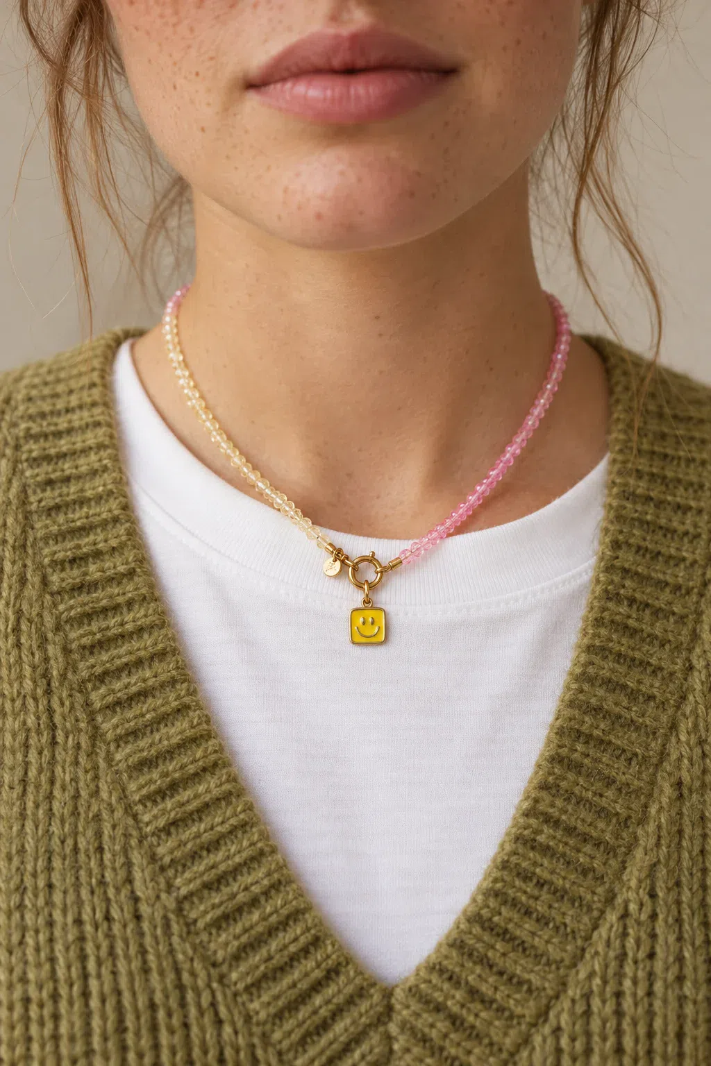 Charm | Square yellow smiley