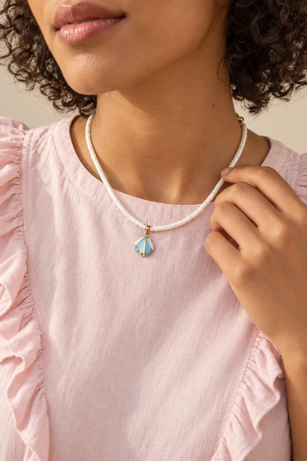 Necklace | Shell disc white