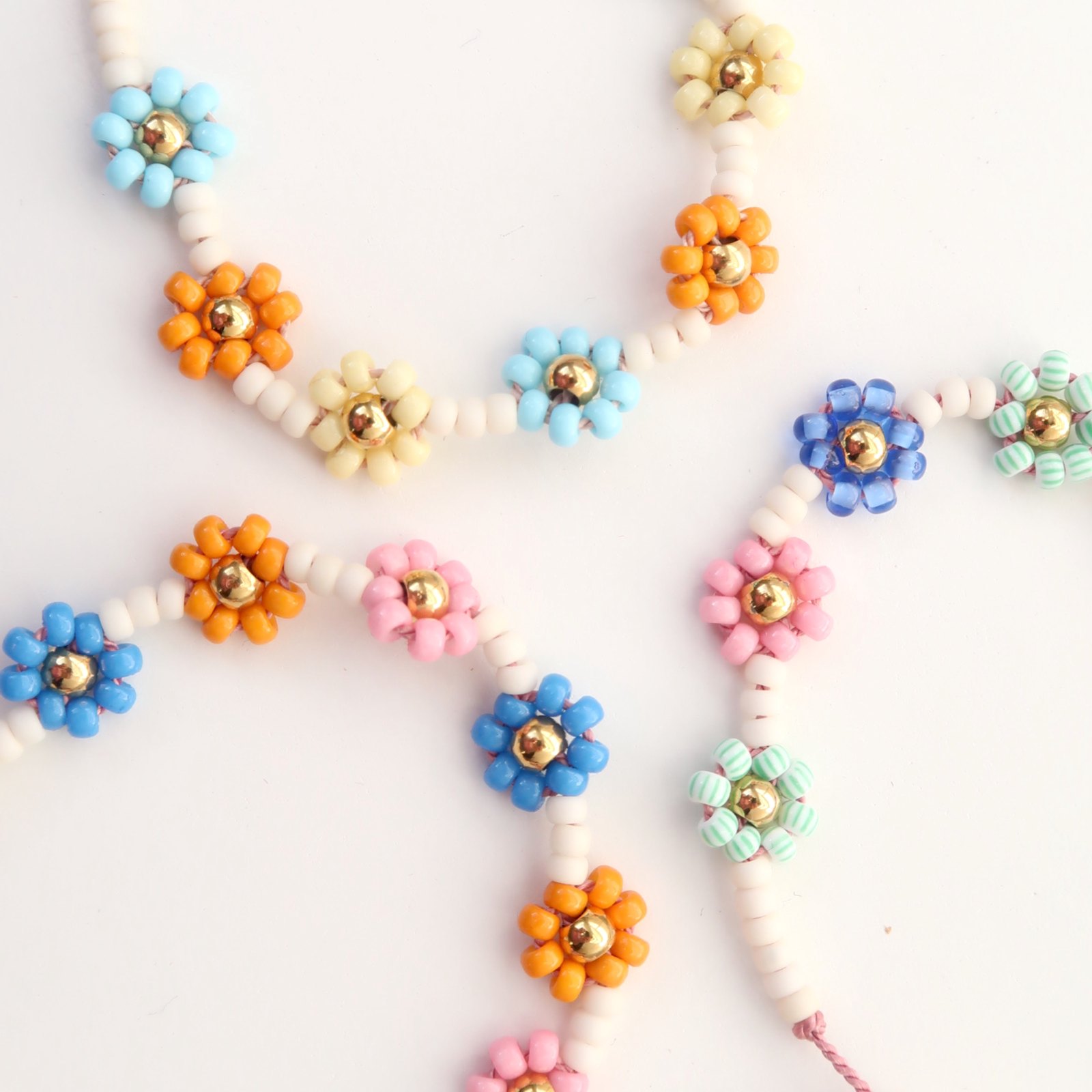 Bracelet | Daisy, green/blue,pink