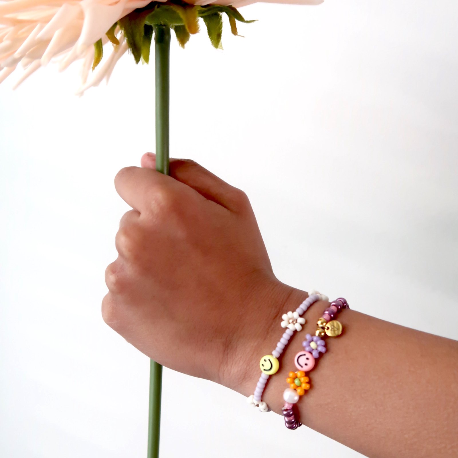 LOVEissue bracelet daisy | Elastic smiley, green stripe, orange, blue T1