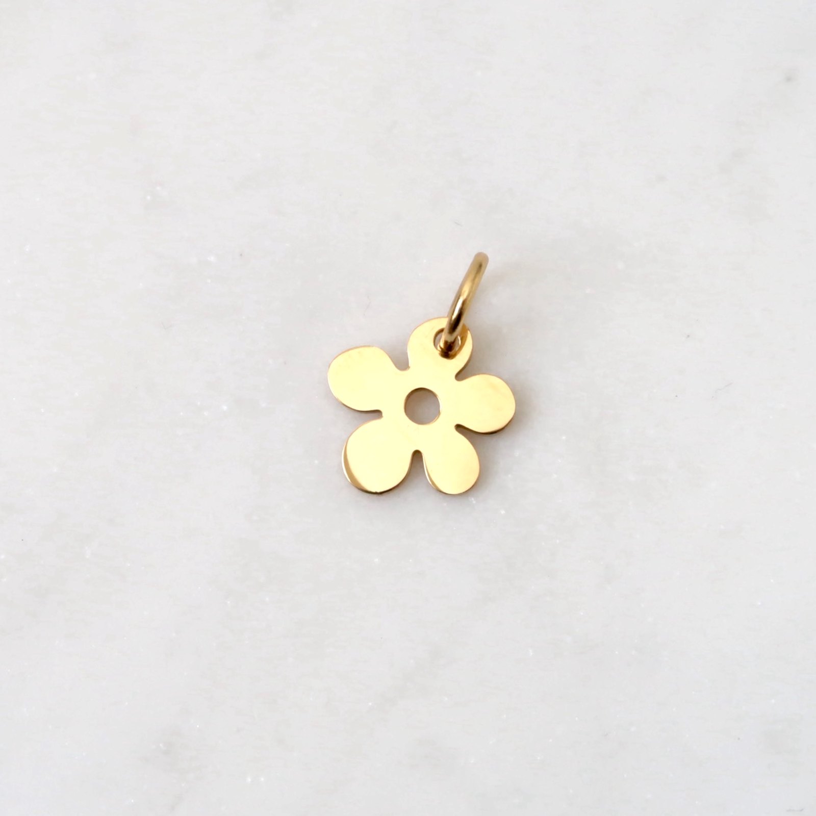Charm | Daisy