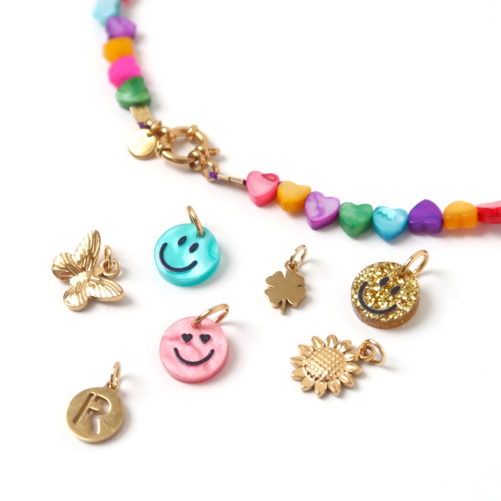 Necklace | Seashelly hearts colorful