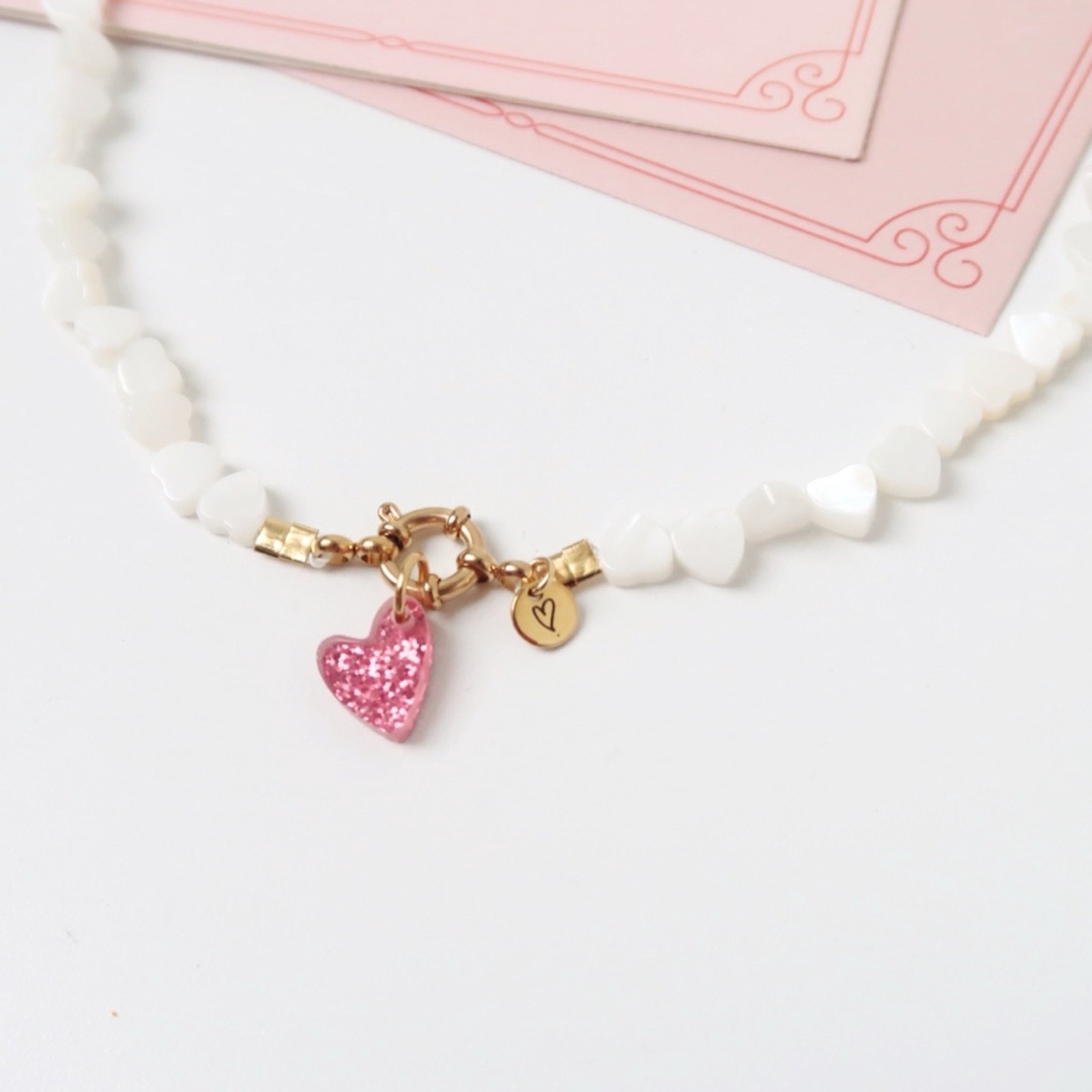 Necklace | Seashelly hearts ivory