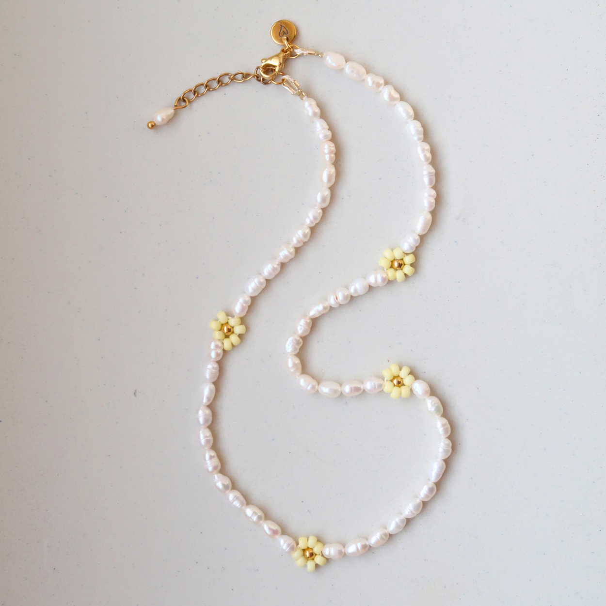 Necklace |  Shortie daisy sunshine