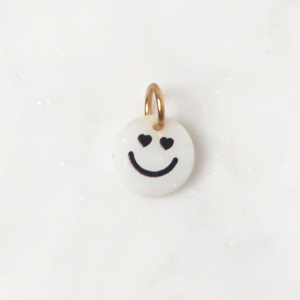Charm | Smiley resin white