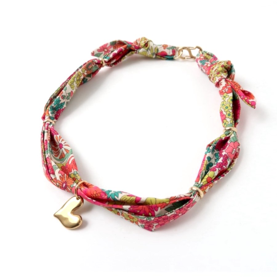 Twilly necklace | Coral flower